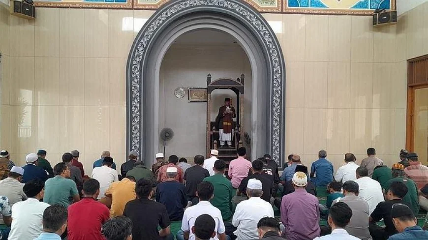 Khutbah Jumat 13 Juni 2025: Meneladani Tiga Pesan Rasulullah Pasca-Idul Ad