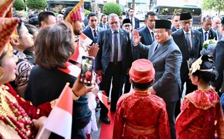 Sambutan Hangat Warga Batak di Paris untuk Prabowo Subianto