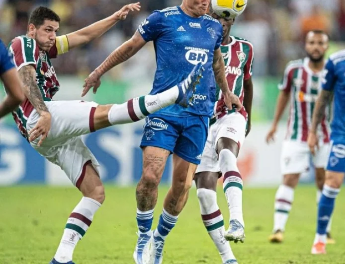 Cruzeiro Bungkam Fluminense 2-0 di Maracanã