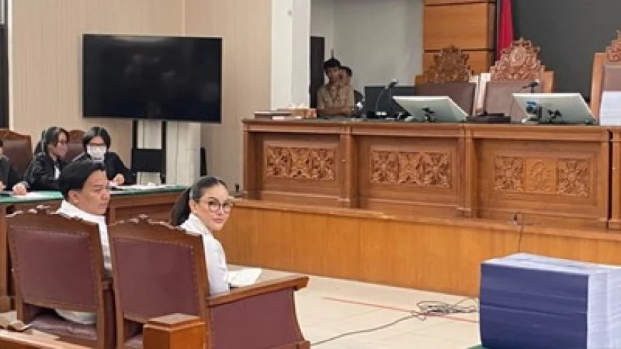 Sidang Produk Kecantikan Panas: Terdakwa Ditegur Hakim, Saksi Tegaskan Tidak Ada Permintaan Uang