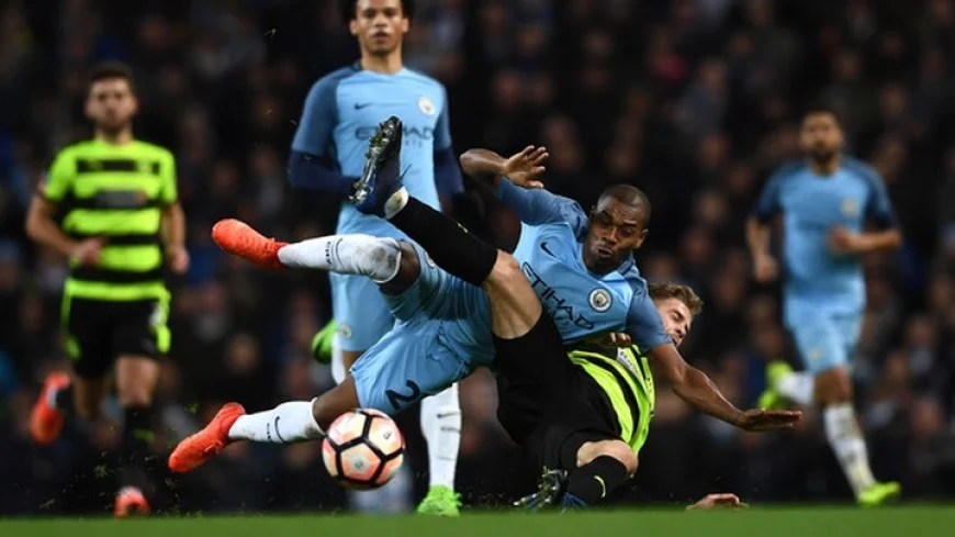 Manchester City Melaju ke Babak 4 Carabao Cup Usai Kalahkan Huddersfield 2-0